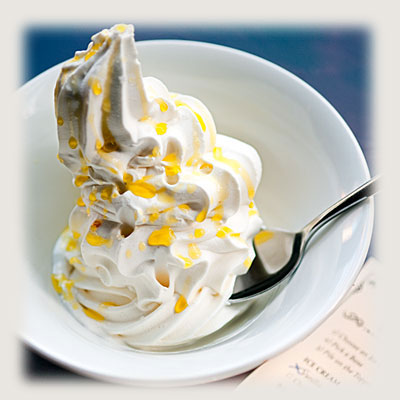 get flavorful soft ice cream from vertical soft ice cream machine