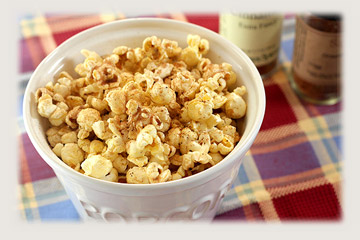 make popcorn by popcorn making machine