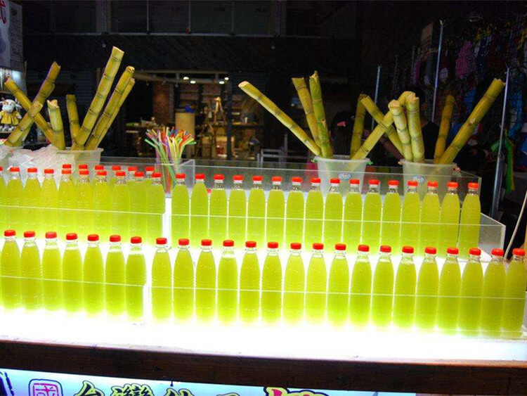 sugarcane juice extracting
