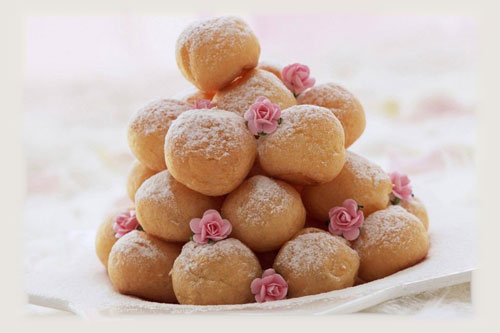 make donuts by donut making machine