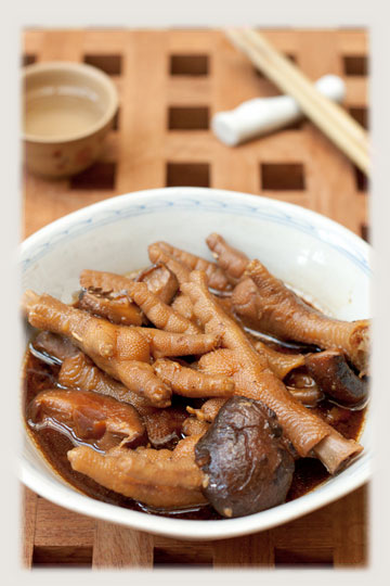 peel chicken feet by big chicken feet peeling machine