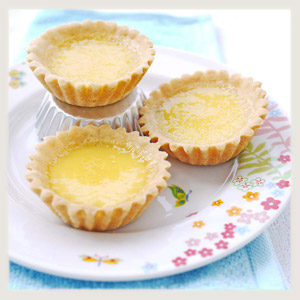 prepare dough for egg tart skin by flour mixing machine